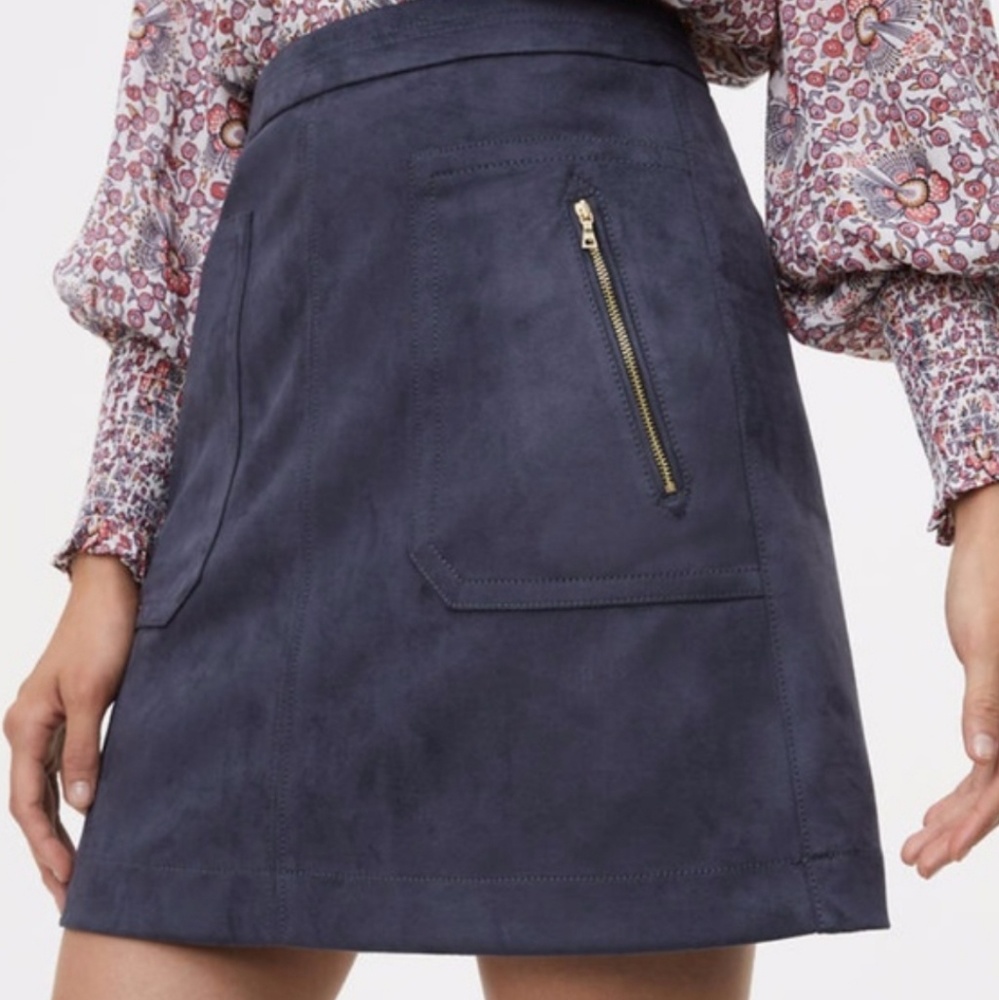 Grey skirt